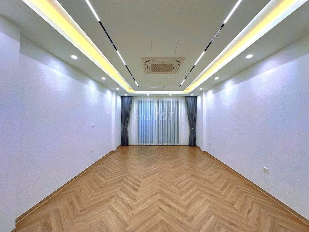 Дом в Сюан Ла - Сюан Динь, 46 кв.м x 6 этажей, рядом с Нгоай Зиао Доан