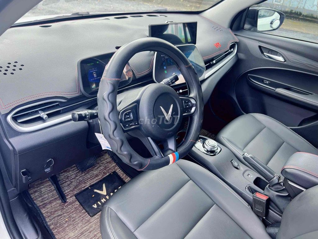 VinFast VF5 Plus mua pin xe vào hơn 50 t phụ kiện. Mua bán Ô tô tại Quận Cầu Giấy Hà Nội được đăng bởi MYCAR EV hình 7