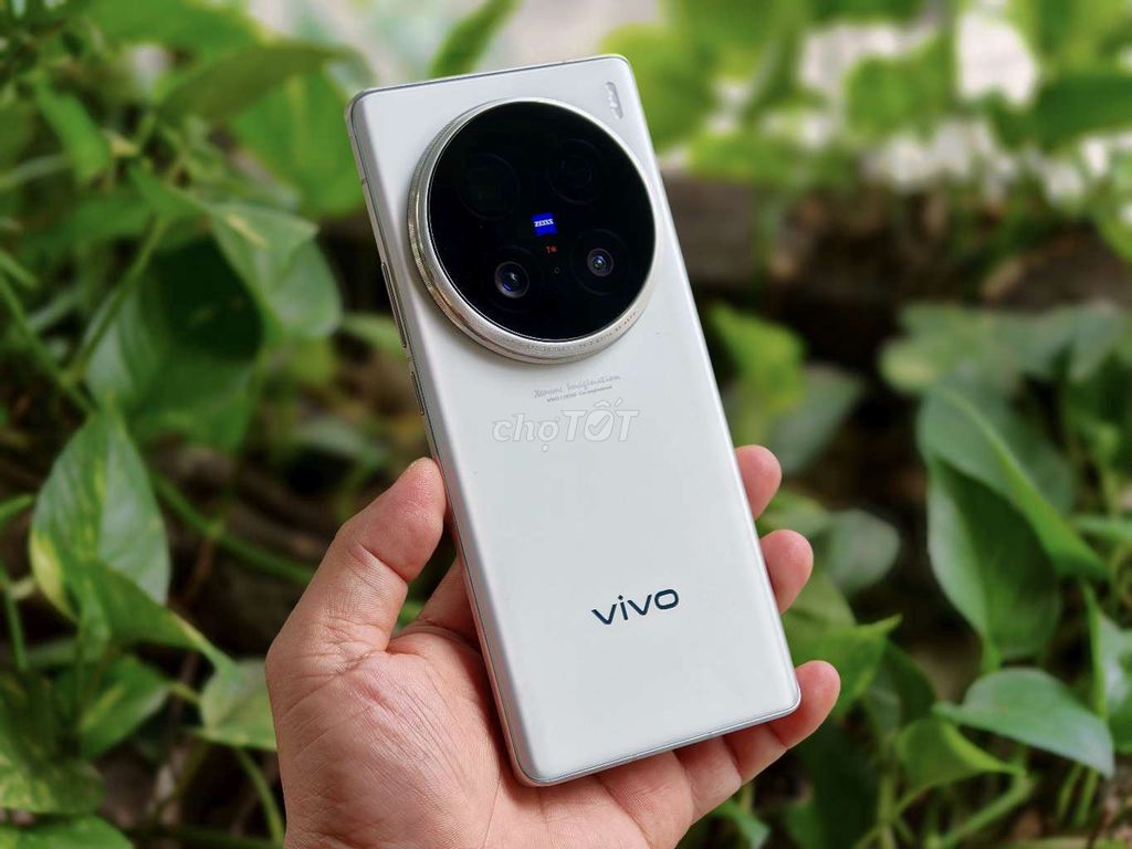 Vivo X100 Ultra 16/512 màu titan máy đẹp có gl. Mua bán Điện thoại tại Quận 12 Tp Hồ Chí Minh được đăng bởi Đỗ Hậu Fb Dylan Đỗ hình 1