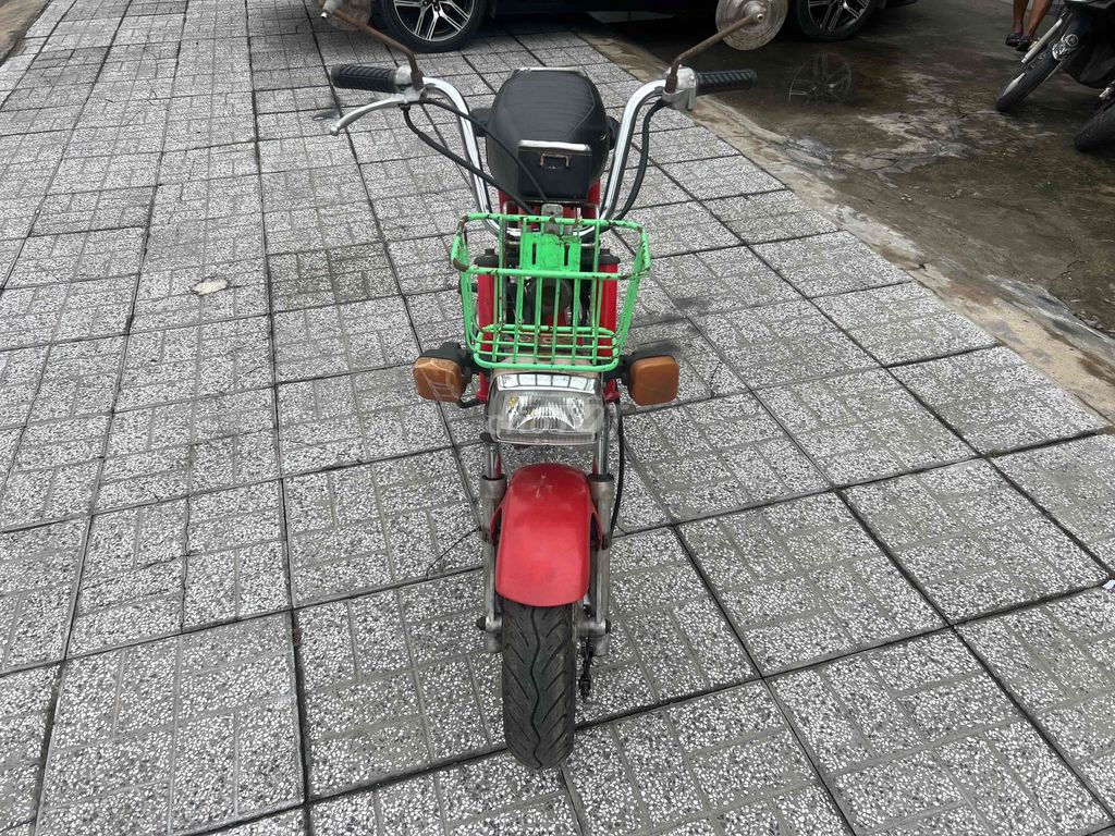 Honda Chaly màu Đỏ. Mua bán Xe máy tại Quận Ninh Kiều Cần Thơ được đăng bởi đầy cửa hàng cầu hưng lợi nk cần thơ hình 3