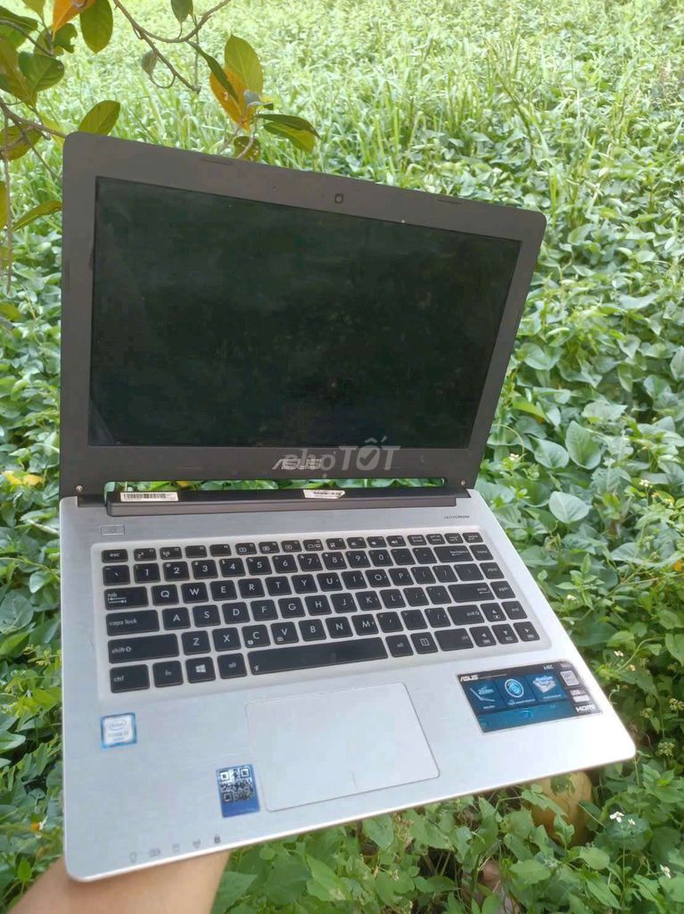 Laptop Asus i3, 8gb, ssd 120gb, màn 14" đẹp nét. Mua bán Laptop tại Quận Bình Thạnh Tp Hồ Chí Minh được đăng bởi Huỳnh Hữu Lợi hình 1