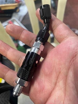 Ngắt dầu GH Racing Kim loại Đen