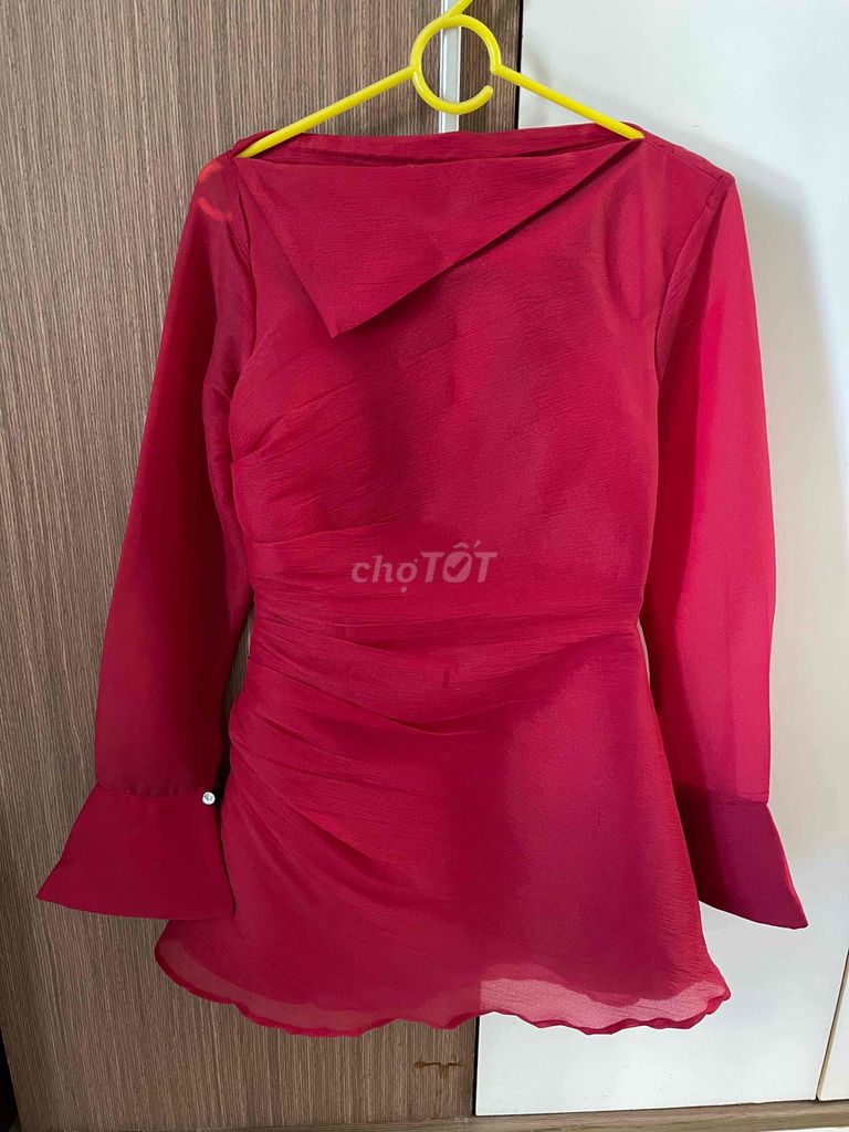 Đầm Nữ Đỏ Size S. Mua bán Quần áo tại Quận 7 Tp Hồ Chí Minh được đăng bởi BMB Store hình 1