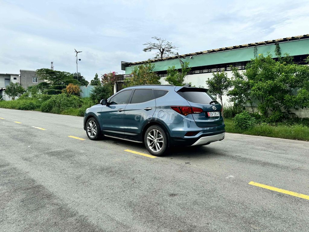 Hyundai Santafe 2.4 4WD 2016. Mua bán Ô tô tại Thành phố Biên Hòa Đồng Nai được đăng bởi Xe Lướt Uy Minh hình 6