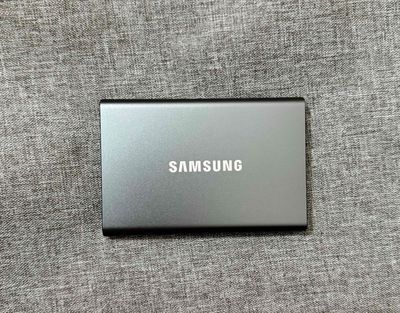 Ổ cứng di động SSD Samsung T7 Portable 4TB. Mua bán Linh kiện (RAM, Card...) tại Quận Phú Nhuận Tp Hồ Chí Minh được đăng bởi Jenny