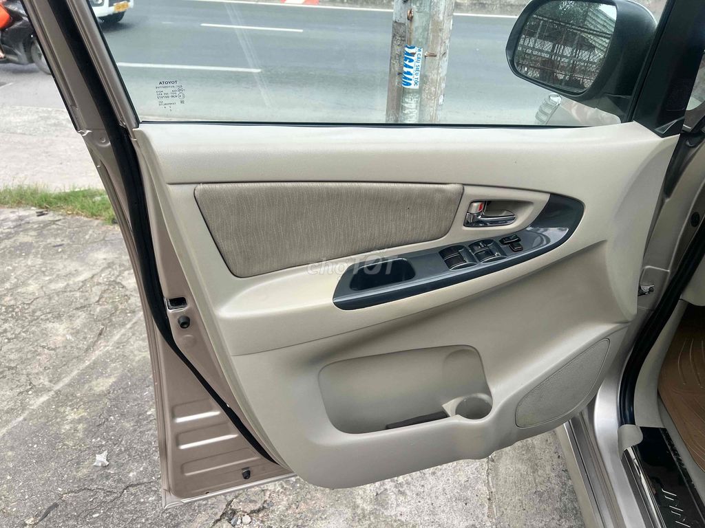 Toyota Innova 2016 2.0E Trả giá thả ga. Mua bán Ô tô tại Huyện Bình Chánh Tp Hồ Chí Minh được đăng bởi Đào Gia Bảo hình 5