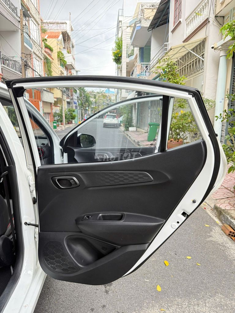 Hyundai Grand i10 2022 1.2 AT - 42000 km. Mua bán Ô tô tại Quận Bình Thạnh Tp Hồ Chí Minh được đăng bởi Nguyen van dat hình 17