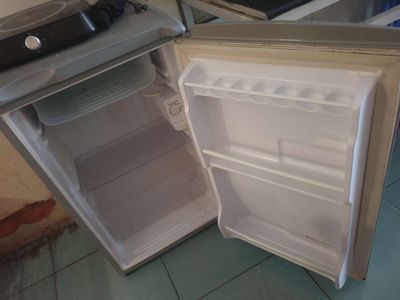 Tủ lạnh Sanyo mini 98 l it