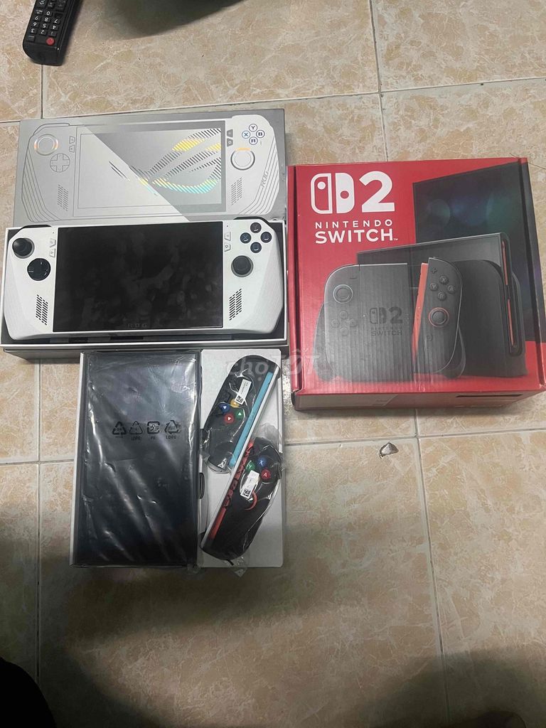 Nintendo Switch 2 Đen, Trắng Like new 99%. Mua bán Thiết bị chơi game tại Quận 8 Tp Hồ Chí Minh được đăng bởi Huỳnh Ngọc Thái  hình 1
