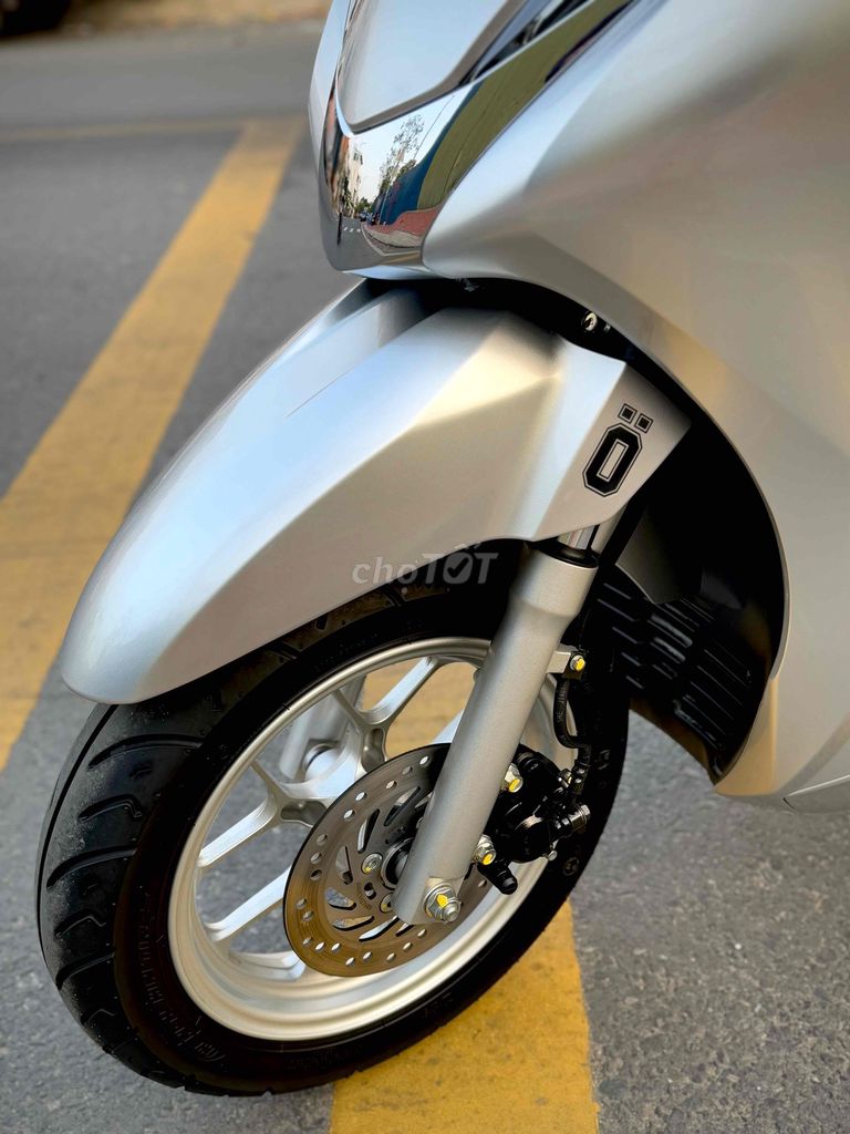 LEAD 125 4VAL mẫu 2023 1chủ siêu ít đi5000km mới99. Mua bán Xe máy tại Quận 11 Tp Hồ Chí Minh được đăng bởi CỬA HÀNG CHUYÊN GÓP NỢ XẤU hình 4