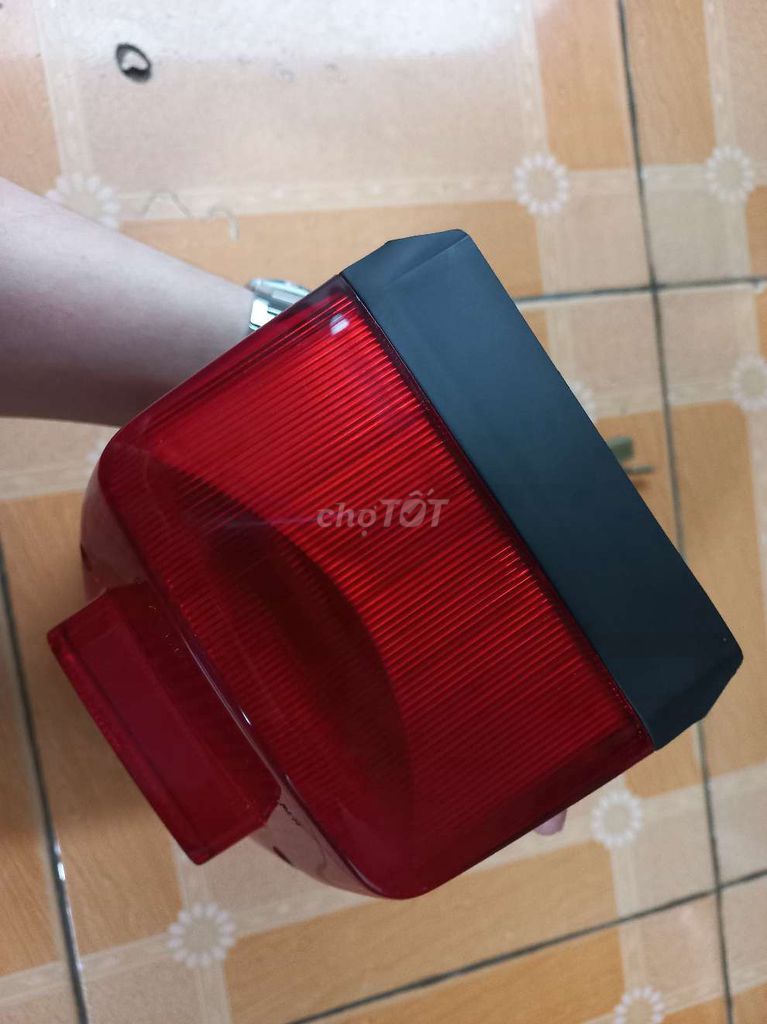 Vô lăng mâm lửa và cụm đèn hậu zin xe Cub. Mua bán Phụ tùng xe tại Quận Hà Đông Hà Nội được đăng bởi Lê Công Tuấn Anh hình 19