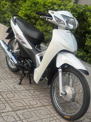 Honda Wave Alpha 110 2018 Trắng đen bạc zin nguyên. Mua bán Xe máy tại Thành phố Thủ Đức Tp Hồ Chí Minh được đăng bởi Xe Máy Sơn Thủ Đức