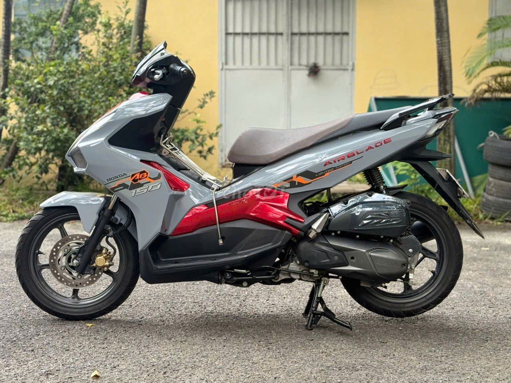 👉 AIRBLADE 150 ABS 2021 CHÍNH CHỦ, BIỂN SÀI GÒN. Mua bán Xe máy tại Thành phố Thủ Đức Tp Hồ Chí Minh được đăng bởi XE MÁY ANH hình 4
