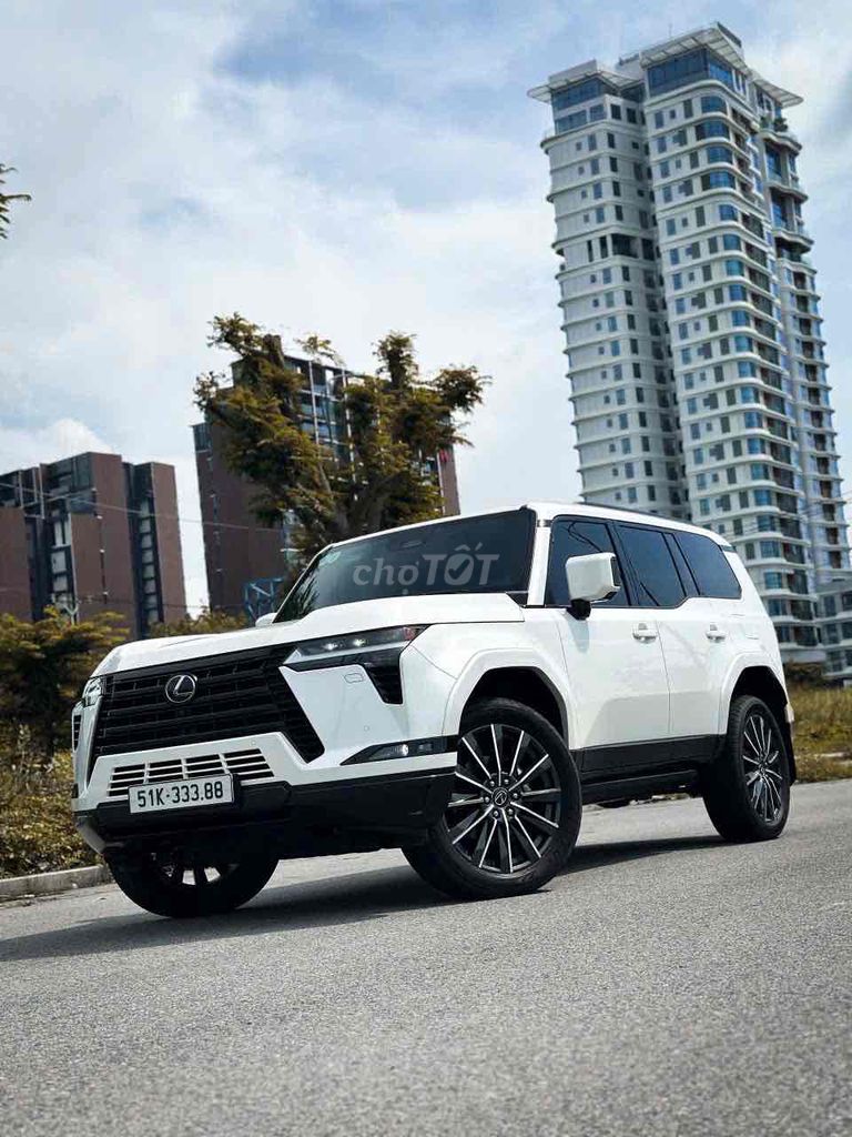 Lexus GX 2024 GX 550 - 10000 km. Mua bán Ô tô tại Thành phố Thủ Đức Tp Hồ Chí Minh được đăng bởi Kay Lê hình 4