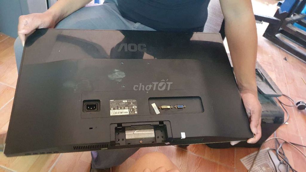 Màn hình AOC 27 inch Đen. Mua bán Phụ kiện (Màn hình, Chuột...) tại Quận Bắc Từ Liêm Hà Nội được đăng bởi hoang hai hình 1