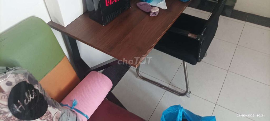 Bàn làm việc gỗ kim loại 1m2x60cm. Mua bán Bàn ghế tại Quận Thanh Khê Đà Nẵng được đăng bởi Tên chưa cung cấp hình 1