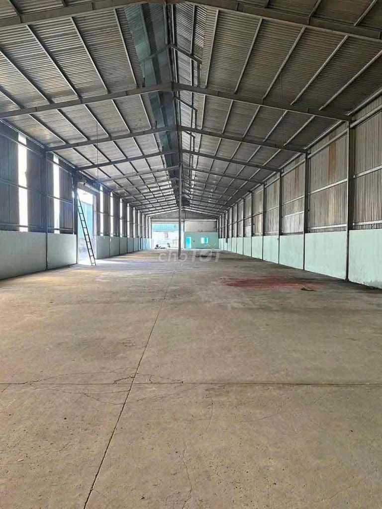 CHO THUÊ XƯỞNG 1700m2 CÓ TRẠM ĐIỆN BÌNH PHÙ HỢP LÀM CƠ KHÍ TẠI AN PHÚ