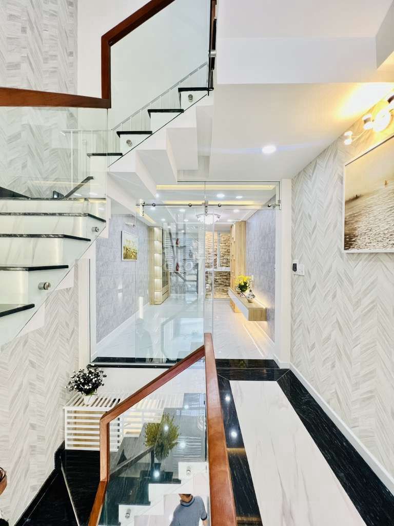 Giảm sốc từ 11tỷ 5 còn 8,3 tỷ MTKD NGUYỄN DUY CUNG P12 GV