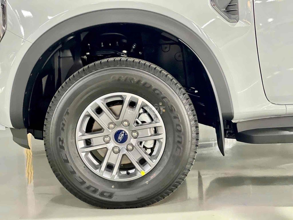 Ford Ranger XLS ĐỦ MÀU. Mua bán Ô tô tại Thành phố Thanh Hóa Thanh Hóa được đăng bởi Ngọc Ford Thanh Hoá hình 5