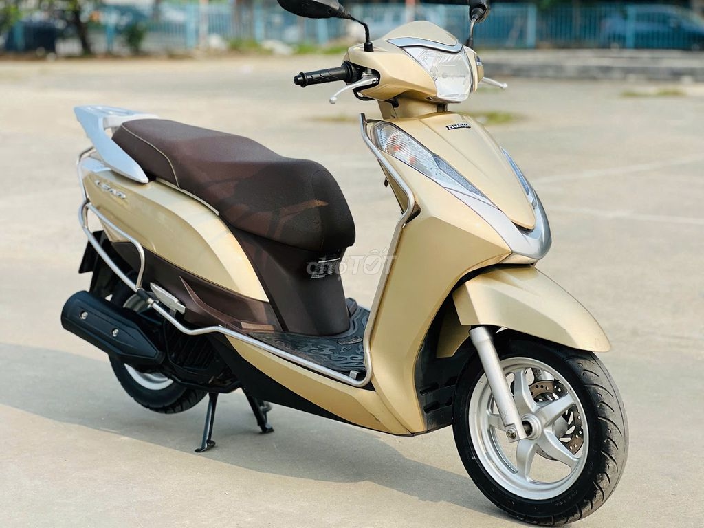 HONDA LEAD 125 FI MÀU KEM CHÍNH CHỦ NGUYÊN ZIN