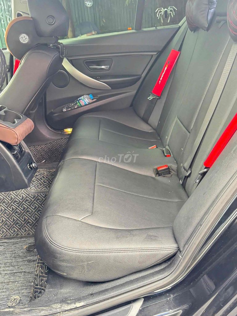 BMW 320i model 2016 màu đen siêu hời. Mua bán Ô tô tại Quận Cầu Giấy Hà Nội được đăng bởi Cao Quý hình 20