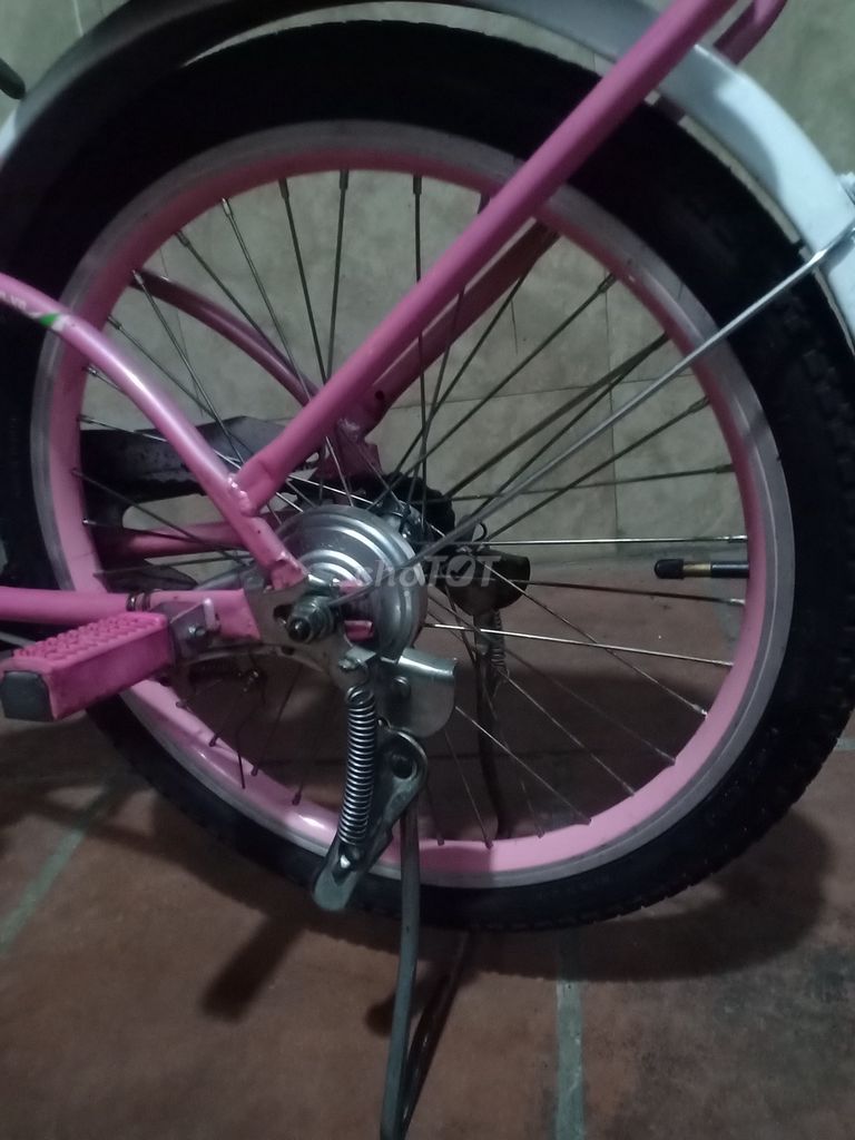 Bạn xe đạp thông nhất sin 20 inh còn moi  90/. Mua bán Xe đạp tại Quận Hà Đông Hà Nội được đăng bởi Bao tram hình 3