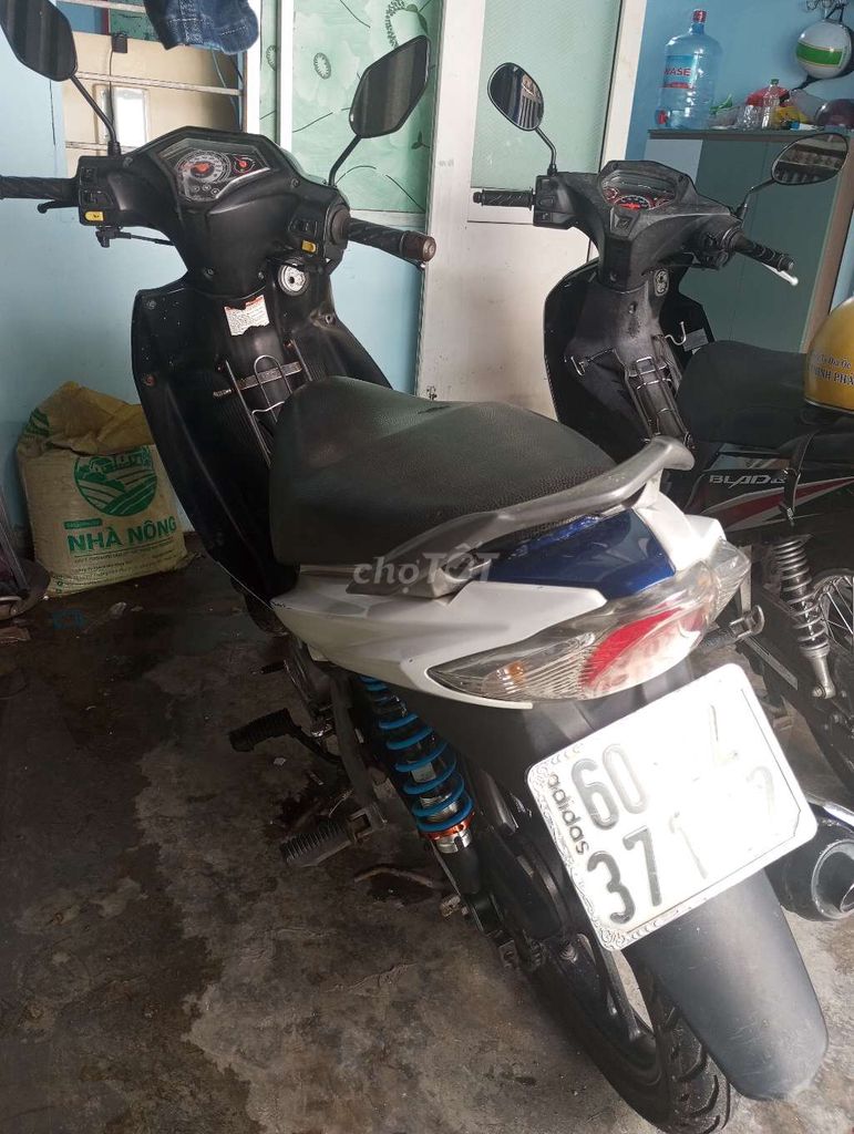 Do mua xe mới nên bán xe này cho anh em cần. Mua bán Xe máy tại Thành phố Thủ Dầu Một Bình Dương được đăng bởi Van hình 3