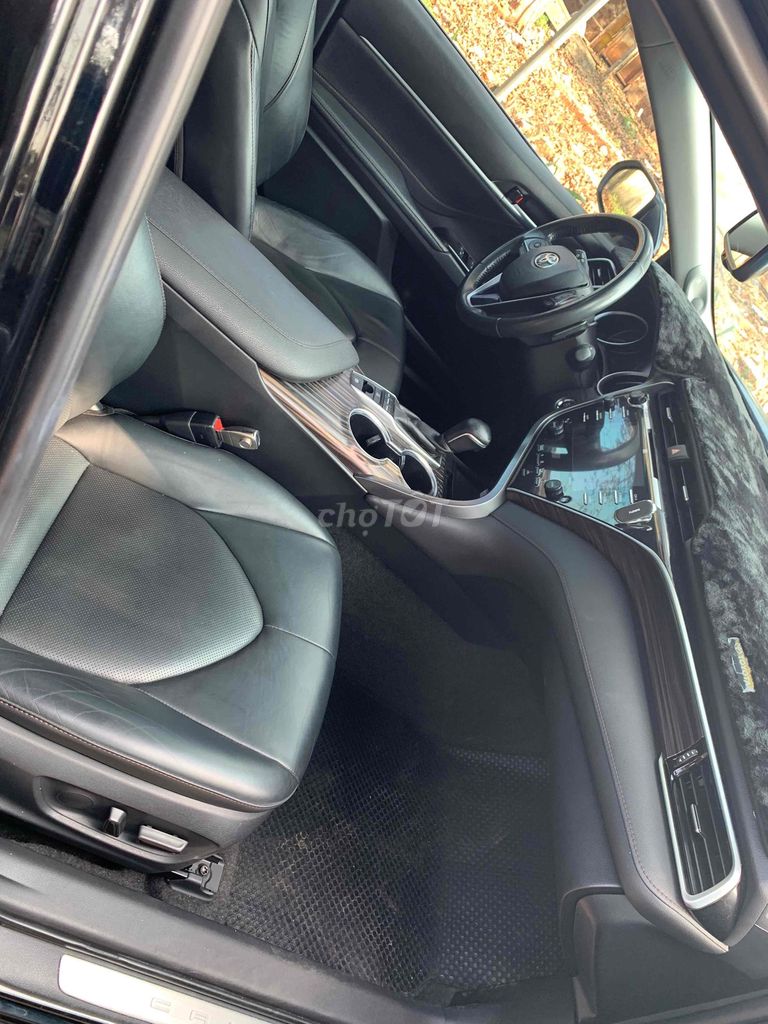 Toyota Camry 2019 2.5Q - 78000 km. Mua bán Ô tô tại Thành phố Long Khánh Đồng Nai được đăng bởi Minh Boy hình 6