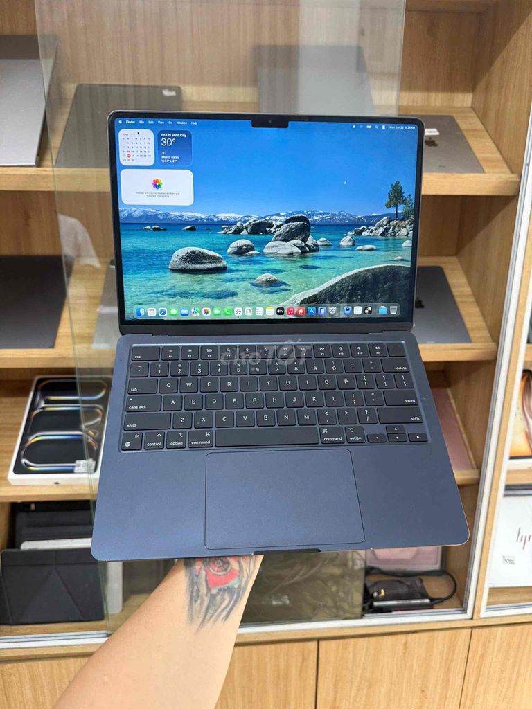 Apple Macbook Air M3 8GB/256GB Xám. Mua bán Laptop tại Quận Đống Đa Hà Nội được đăng bởi TP Hanoi Mobile hình 1