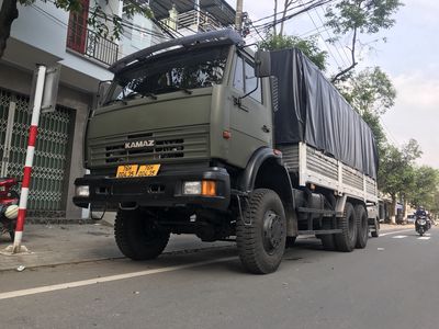Clip bàn giao 05 tải thùng Kamaz 15 tấn cho doanh nghiệp Gỗ tại Bình Phước  kamaz15tan  YouTube