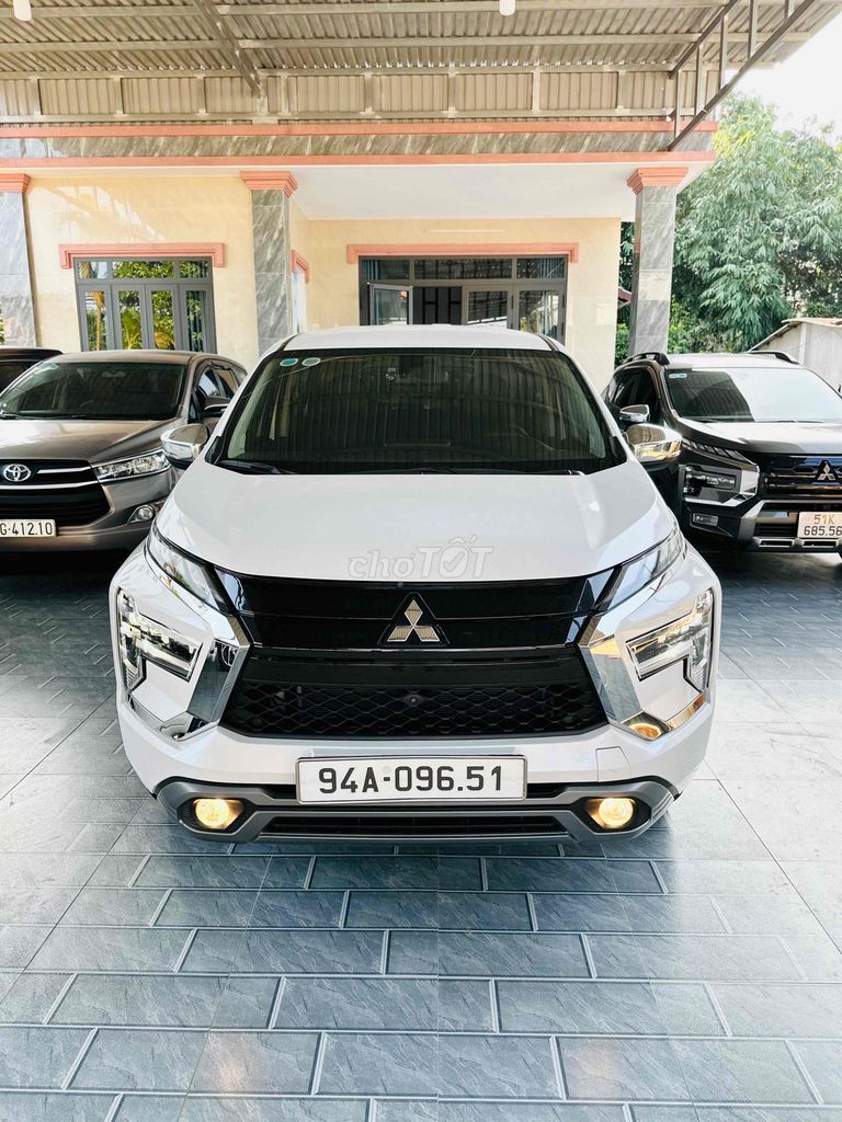 Mitsubishi Xpander 2023 AT Premium - 26000 km