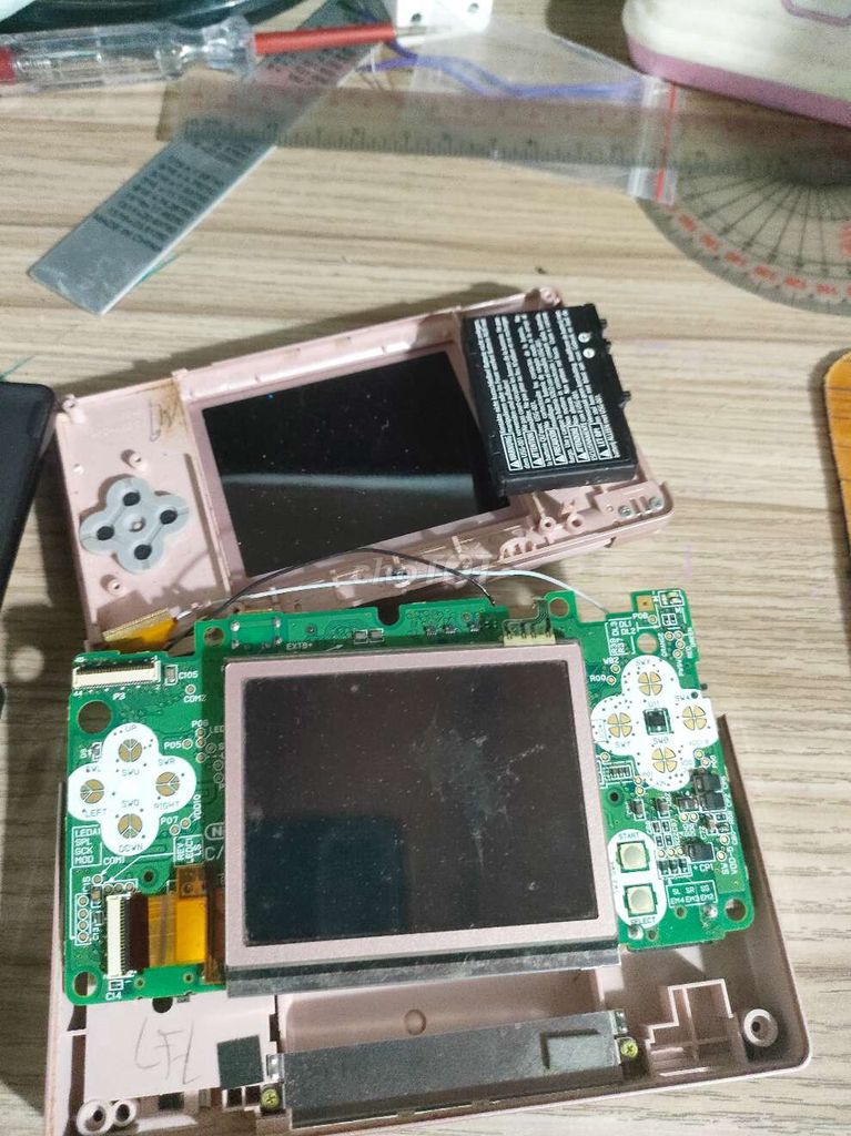 Máy chơi game Nintendo DSi Lite Hồng, Đen. Mua bán Thiết bị chơi game tại Huyện Hóc Môn Tp Hồ Chí Minh được đăng bởi Đăng Khoa hình 1