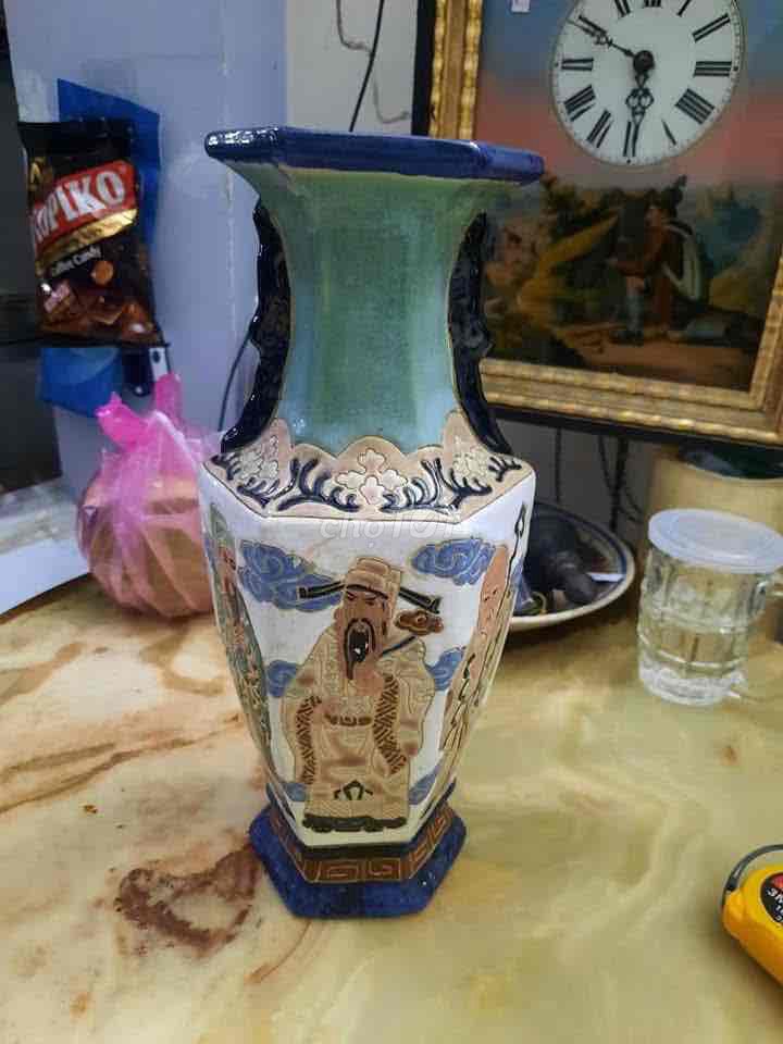 Lọ hoa trang trí Gốm sứ. Mua bán Cây cảnh, đồ trang trí tại Quận 6 Tp Hồ Chí Minh được đăng bởi shop decor đồ xưa cũ hình 1