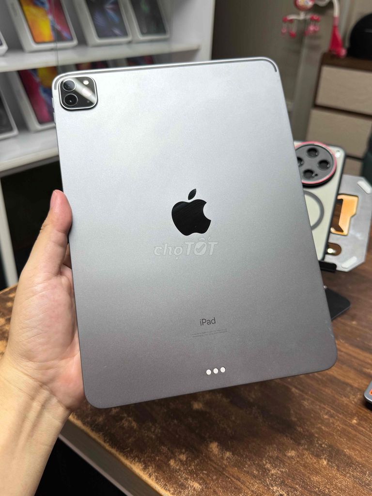 Apple iPad Pro 2020 Xám 256GB. Mua bán Máy tính bảng tại Quận Hoàng Mai Hà Nội được đăng bởi Cảnh Hà  hình 1