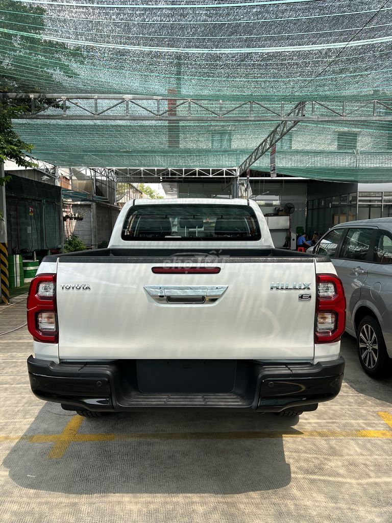 TOYOTA HILUX - Giao ngay - Lãi suất góp chỉ 6.99%. Mua bán Ô tô tại Thành phố Thủ Đức Tp Hồ Chí Minh được đăng bởi Hiếu Trả Góp Xe hình 8