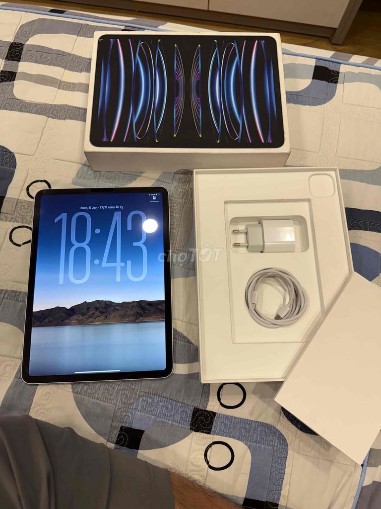 Apple iPad M2 - 128GB FPT còn bảo hành 12 tháng. Mua bán Máy tính bảng tại Quận Nam Từ Liêm Hà Nội được đăng bởi Hùng Trần hình 1