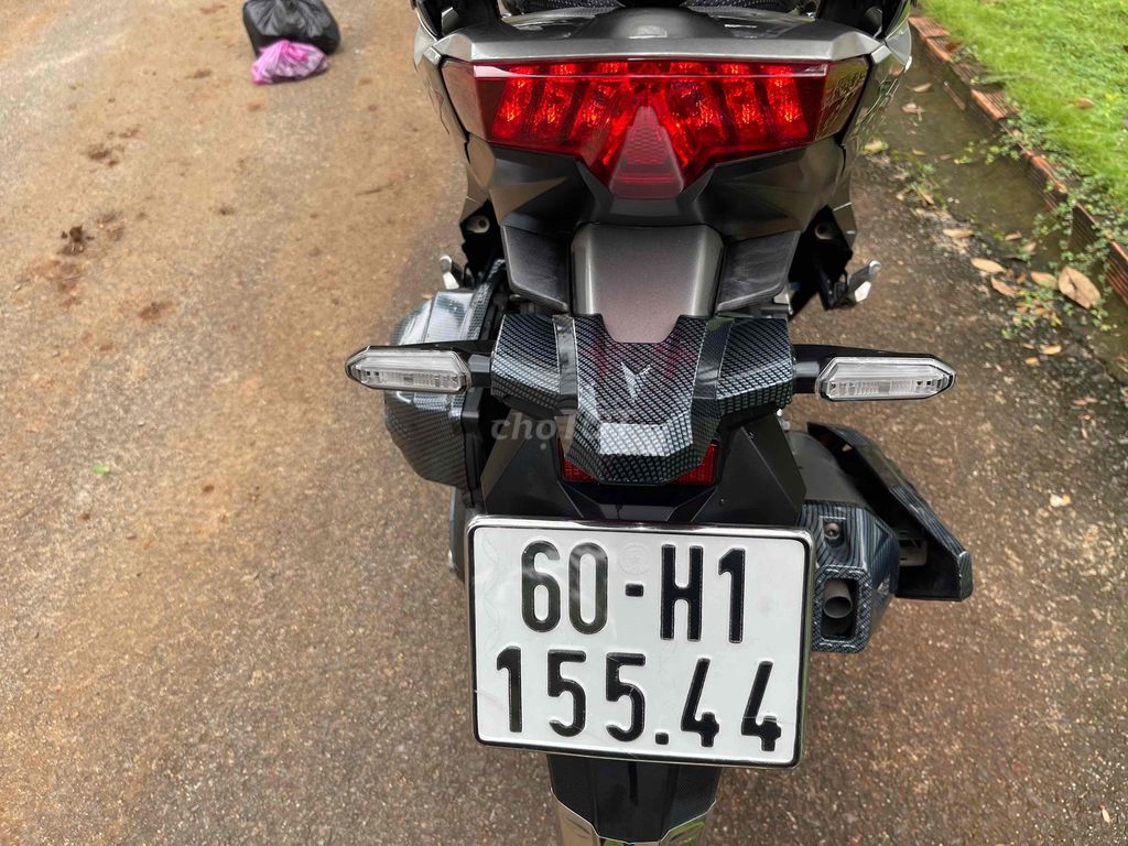 bán Vario chính chủ còn rat mới. Mua bán Xe máy tại Huyện Trảng Bom Đồng Nai được đăng bởi giàu hình 4