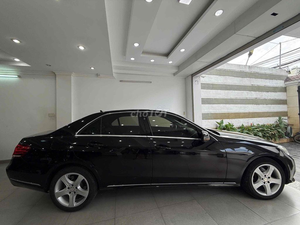 Mercedes-Benz E-Class 2014 photo 4
