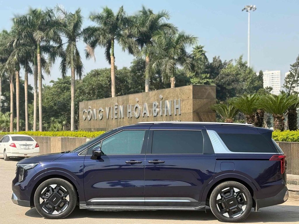 CẦN BÁN KIA CANIVAL 2.2D SINGNATURE MODEL 2025. Mua bán Ô tô tại Quận Bắc Từ Liêm Hà Nội được đăng bởi Mr PHÁT THÁI HÀ AUTO hình 5