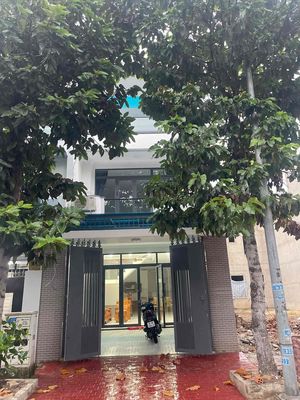 Cho thuê nhà full nội thất khu dân cư Hiệp Thành 3. Cho thuê nhà ở tại Thành phố Thủ Dầu Một Bình Dương được đăng bởi Lê Quý Cho Thuê Nhà 
