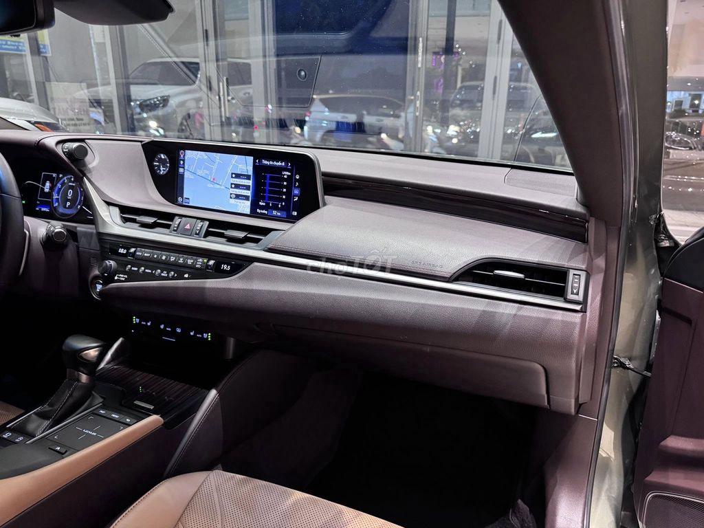 Lexus ES 250 model 2021 màu hiếm. Mua bán Ô tô tại Quận Gò Vấp Tp Hồ Chí Minh được đăng bởi Sĩ Minh hình 19