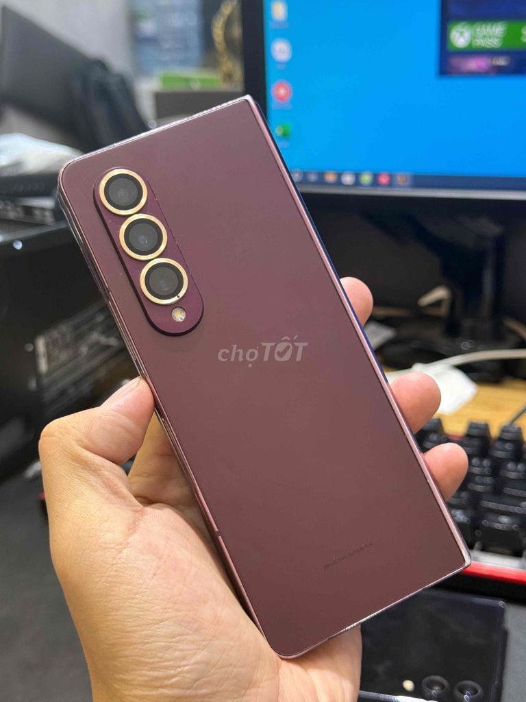 Samsung Z Fold4 256GB đỏ. Mua bán Điện thoại tại Quận 10 Tp Hồ Chí Minh được đăng bởi Hậu Lưu hình 1