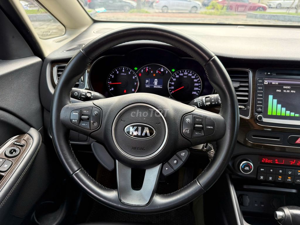 Kia Rondo xăng 1 chủ 2015. Mua bán Ô tô tại Quận Long Biên Hà Nội được đăng bởi PHÚC LÂM  AUTO hình 8