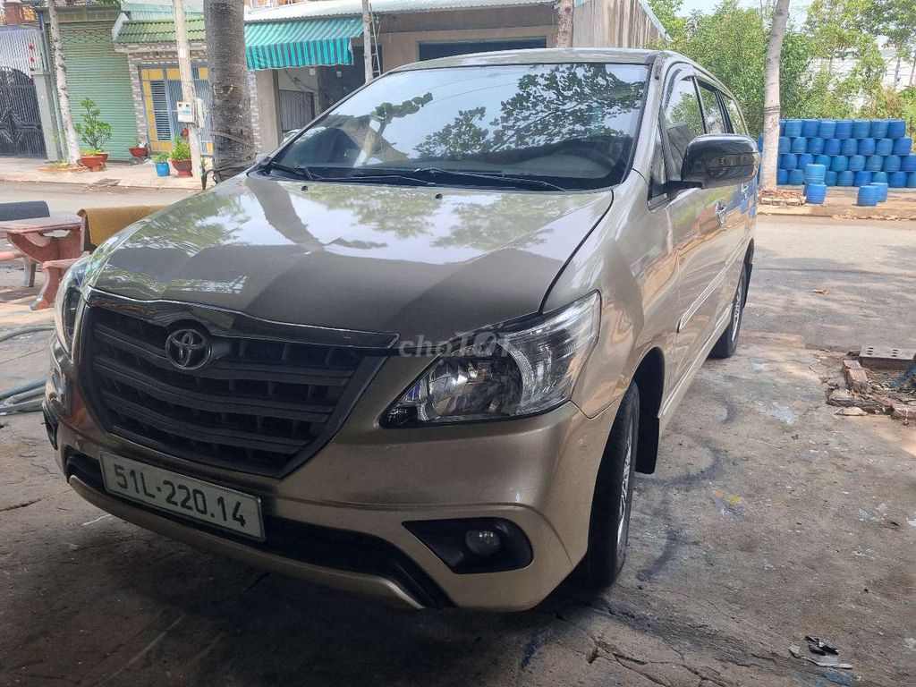 Toyota innova 2016 2.0V - 100000 km. Mua bán Ô tô tại Thị xã Bến Cát Bình Dương được đăng bởi Lâm Văn Kỳ hình 1