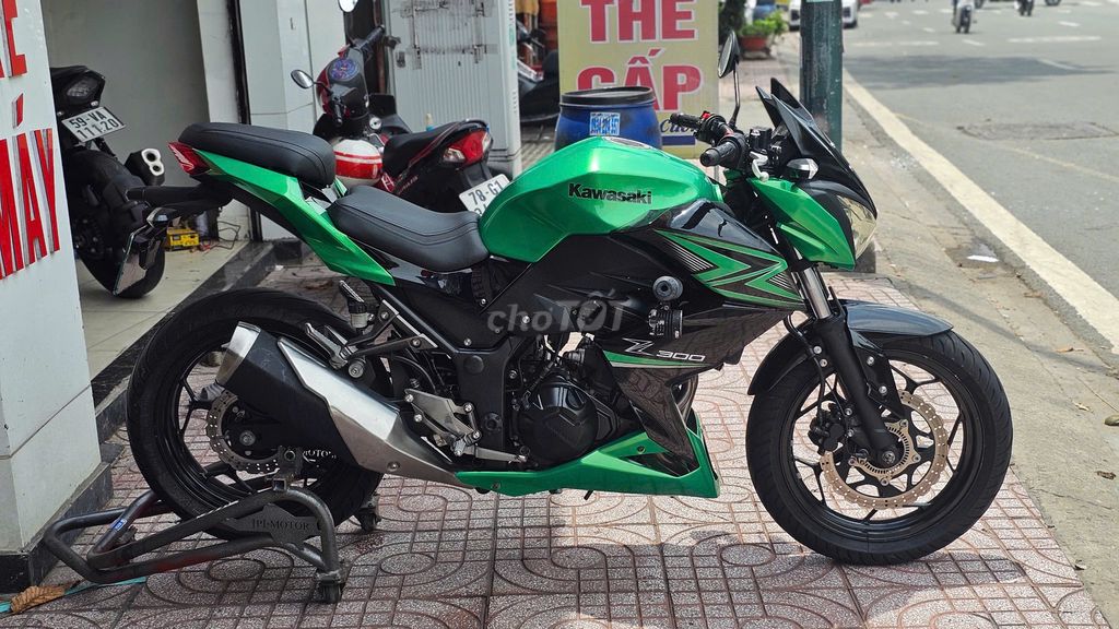Z300 xe chính chủ ít đi siêu đẹp. Mua bán Xe máy tại Thành phố Thủ Đức Tp Hồ Chí Minh được đăng bởi CHIẾN MOTOR hình 1
