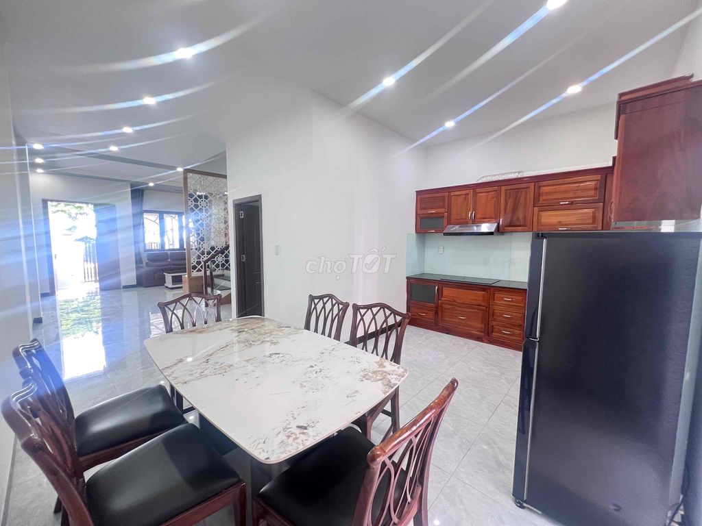 Cho thuê nhà 3 tầng, 3PN, full nội thất tại Sun Casa Central