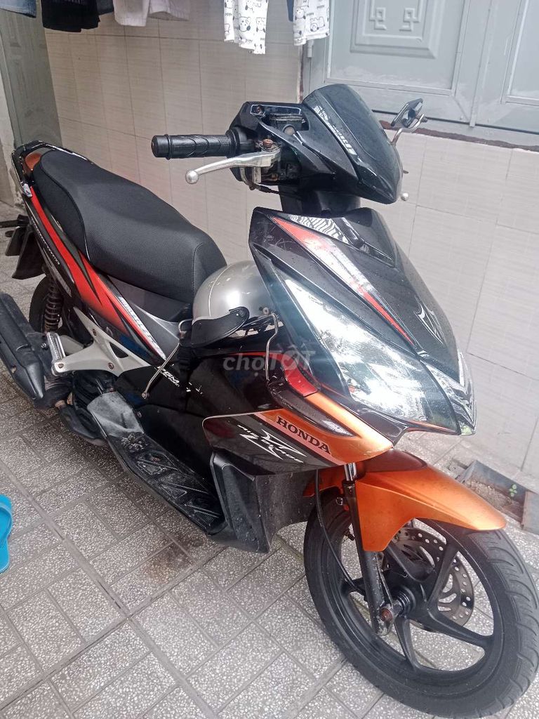 Xe AB FI Việt lên thái chính chủ phun xăng điện tử. Mua bán Xe máy tại Huyện Bàu Bàng Bình Dương được đăng bởi Qh hình 1