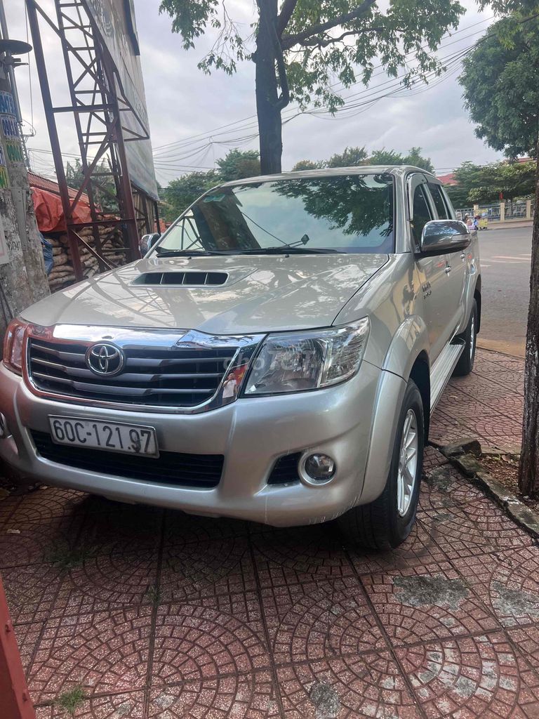 Toyota Hilux 2013 3.0G - 110000 km