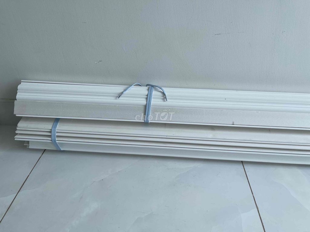 gấp, cần thanh lý gấp phào chỉ tường nhựa PS. Mua bán Nội thất, đồ gia dụng khác tại Huyện Vĩnh Cửu Đồng Nai được đăng bởi Nguyen Quang Huy hình 1