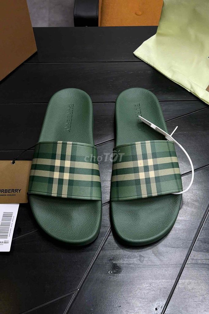 Dép Nam BBR cao cấp xanh quai kẻ. Mua bán Giày dép tại Quận Tân Phú Tp Hồ Chí Minh được đăng bởi Dương Thùy Shop hình 1